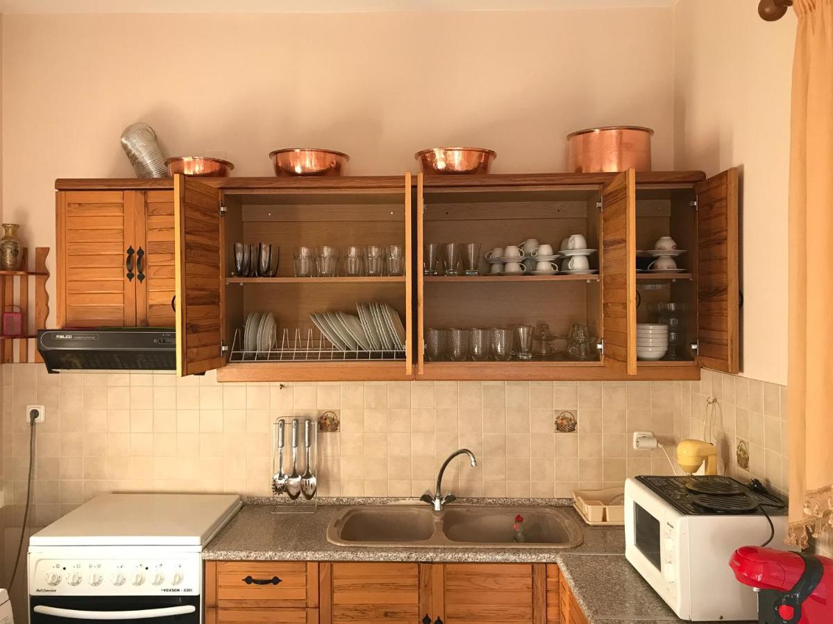 D & K Guest House Makrirrakhi Экстерьер фото