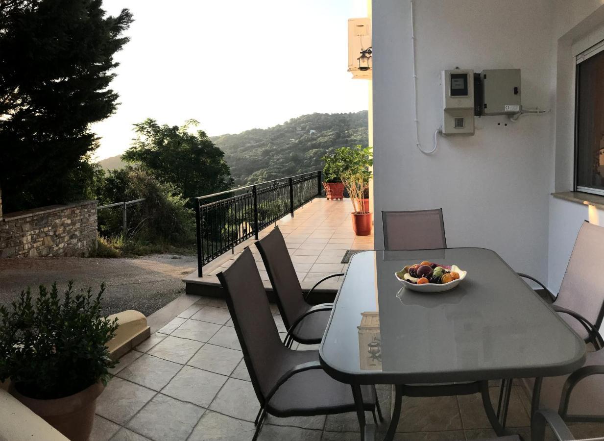 D & K Guest House Makrirrakhi Экстерьер фото