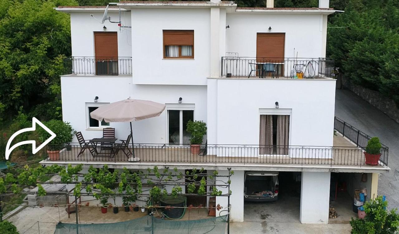 D & K Guest House Makrirrakhi Экстерьер фото